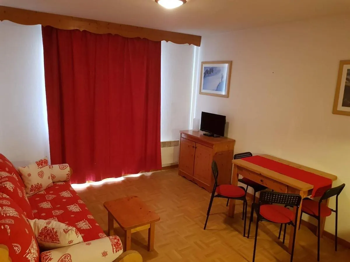 Le Studio 1800 Aux Pieds Des Pistes Puy-Saint-Vincent Apartment